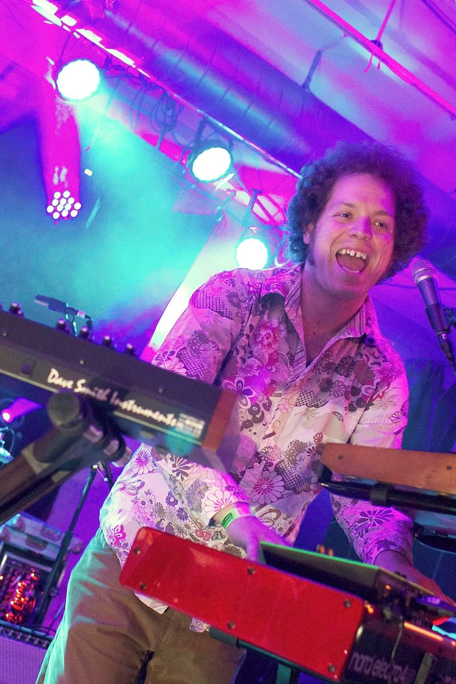 Dave Menzo, live, keys